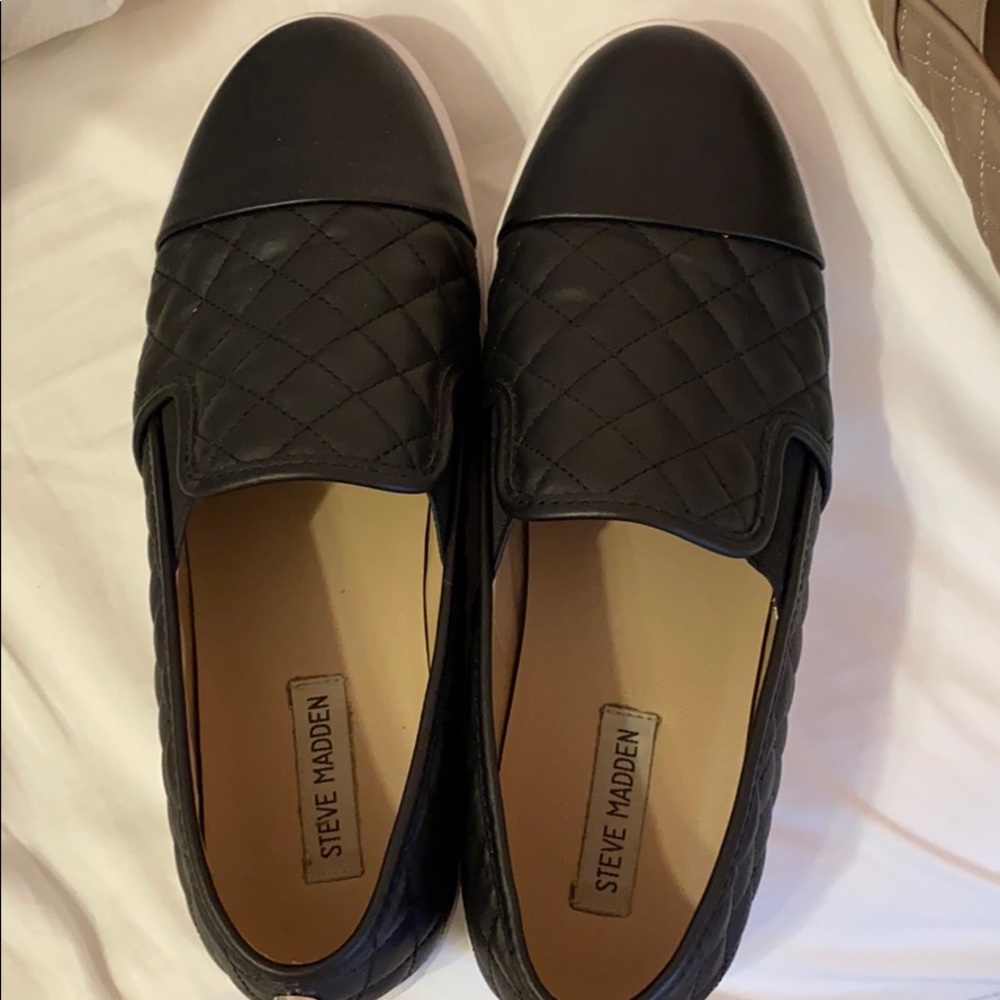 Size 12 Steve Madden shoes !! Only worn once !